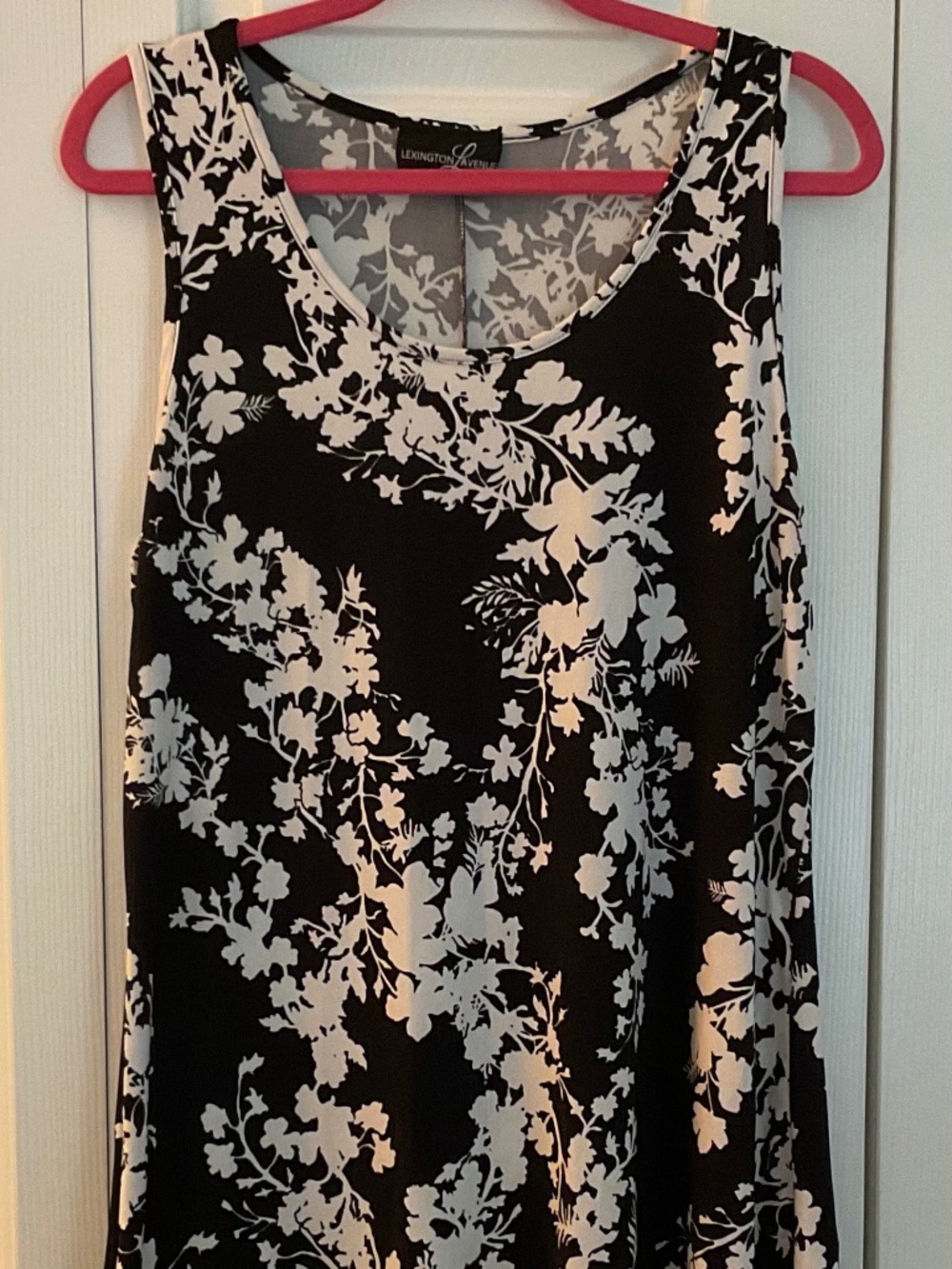 Lexington Avenue Women’s Dress size Large Black and White Floral